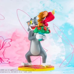 Beast Kingdom: Soap Studio - Tom And Jerry - Just For You Figure