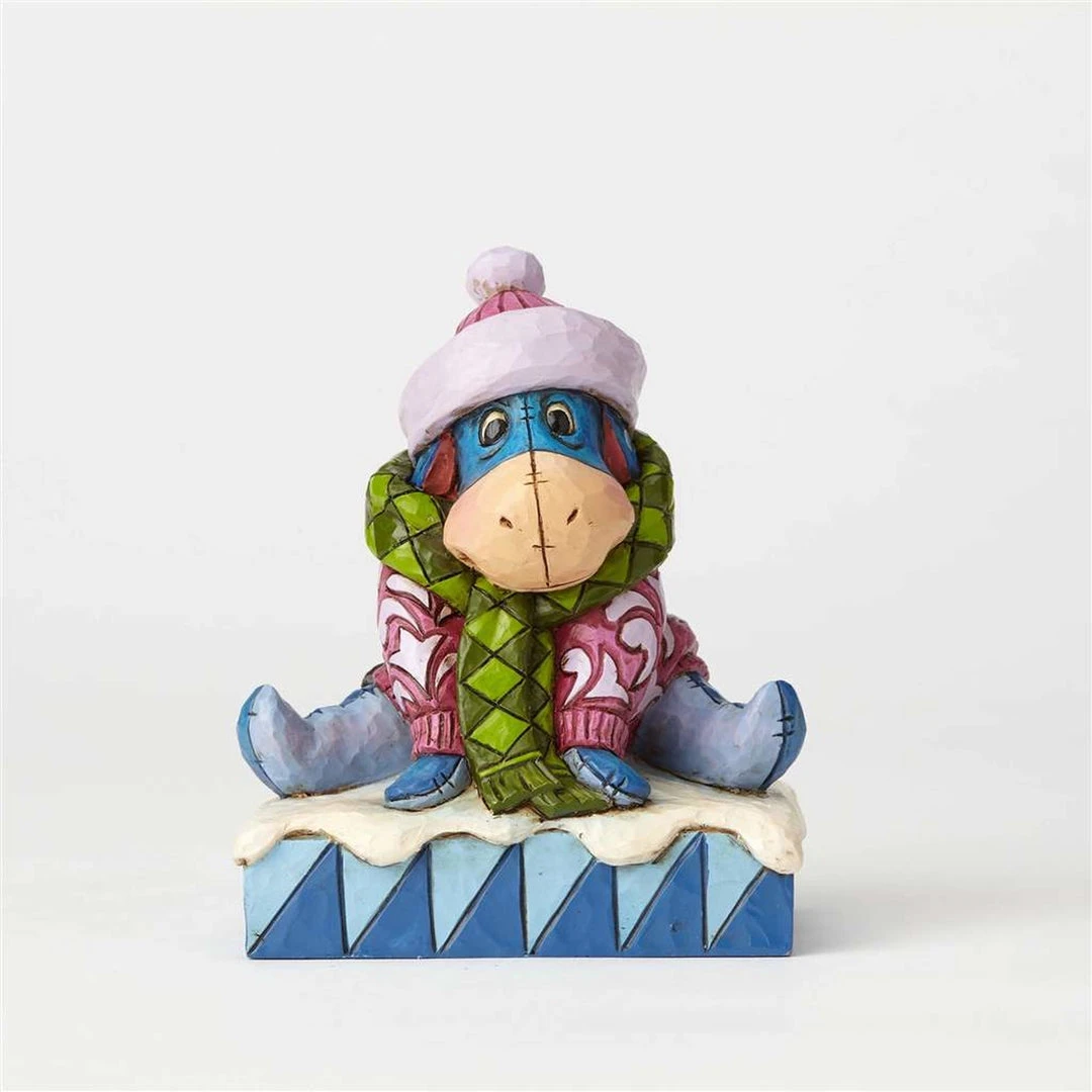 Enesco : Disney Traditions - Winter Eeyore 3 Enesco : Disney Traditions - Winter Eeyore