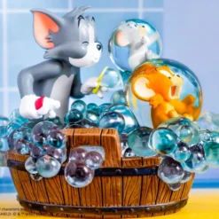 Beast Kingdom: Soap Studio - Tom And Jerry - Bath Time Statue